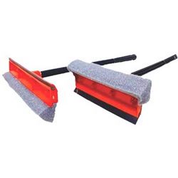 Piragua limpia vidrio